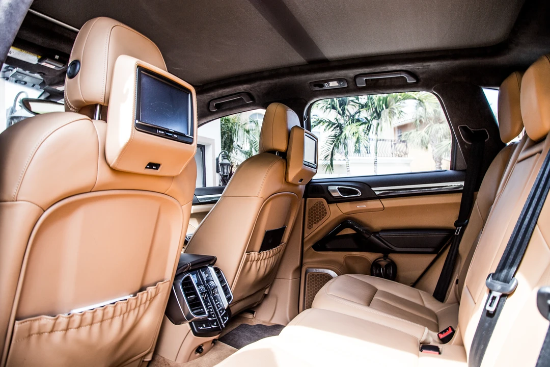 2014 Porsche 958 Cayenne Turbo - Image 6 of 9