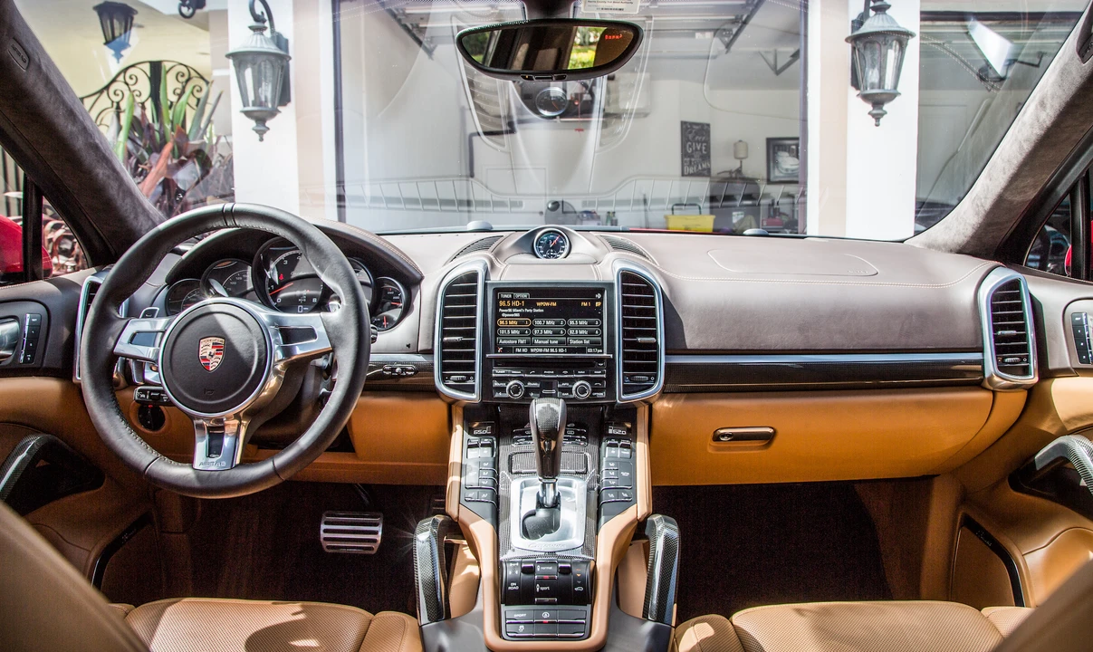 2014 Porsche 958 Cayenne Turbo - Image 4 of 9