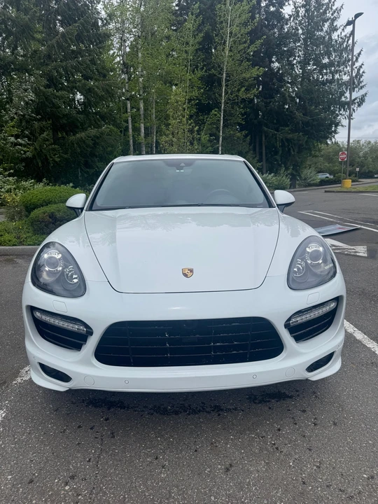 2014 Porsche 958 Cayenne Turbo S - Image 2 of 13