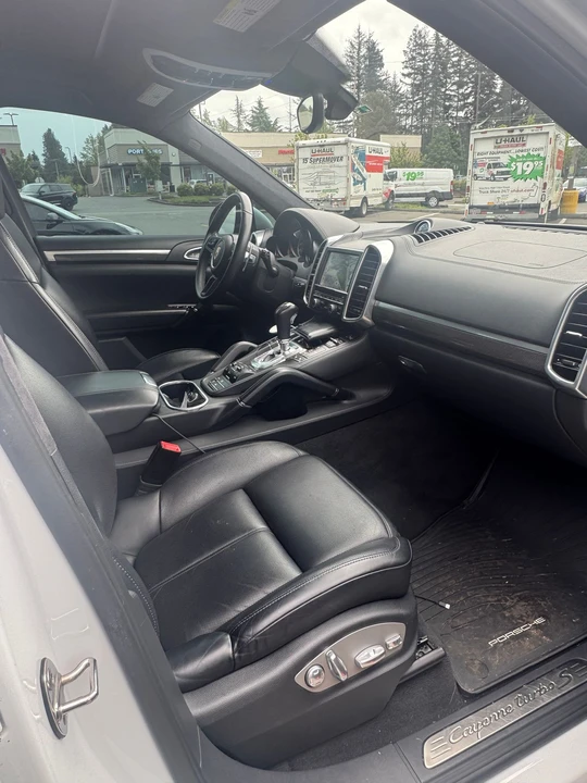 2014 Porsche 958 Cayenne Turbo S - Image 6 of 13
