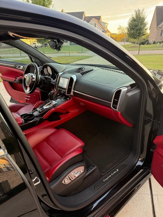 2014 Porsche 958 Cayenne Turbo S - Image 10 of 19