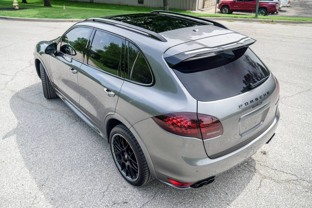 2014 Porsche 958 Cayenne Turbo S - Image 4 of 14