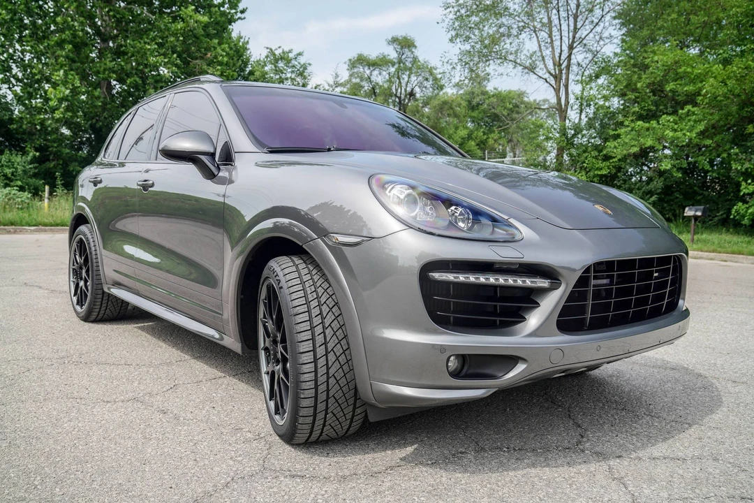 2014 Porsche 958 Cayenne Turbo S - Image 2 of 14