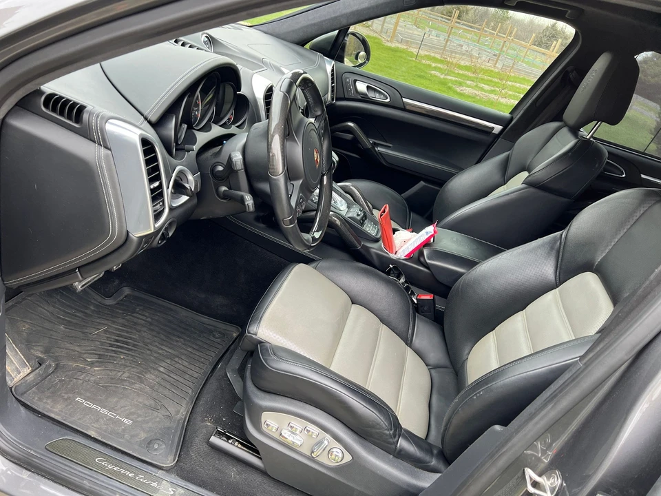 2014 Porsche 958 Cayenne Turbo S - Image 11 of 14