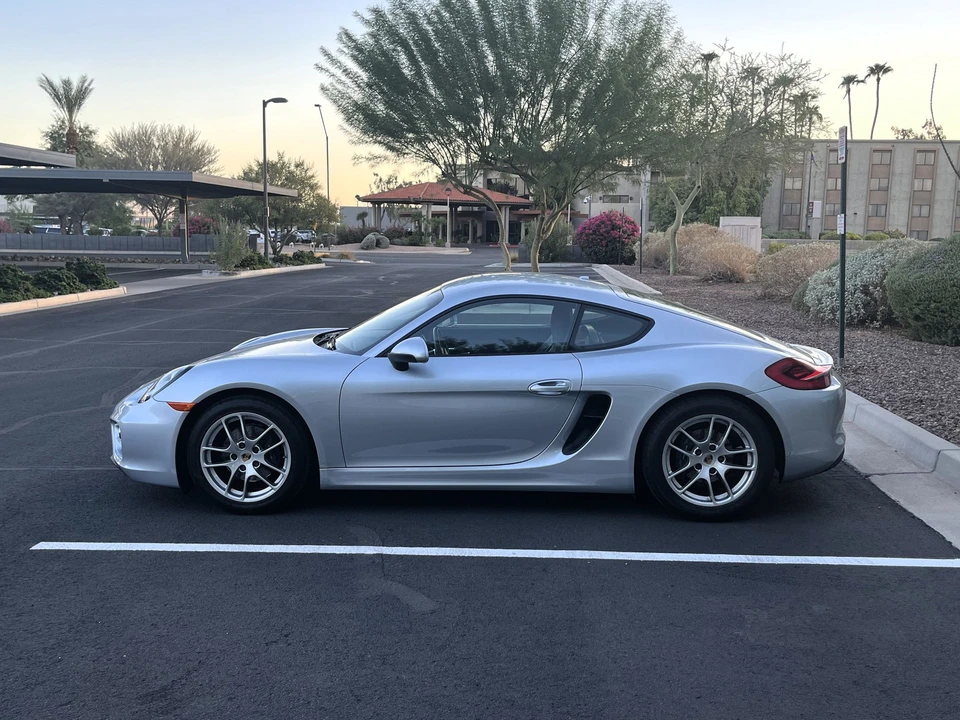 2014 Porsche 981 Cayman - Image 3 of 10