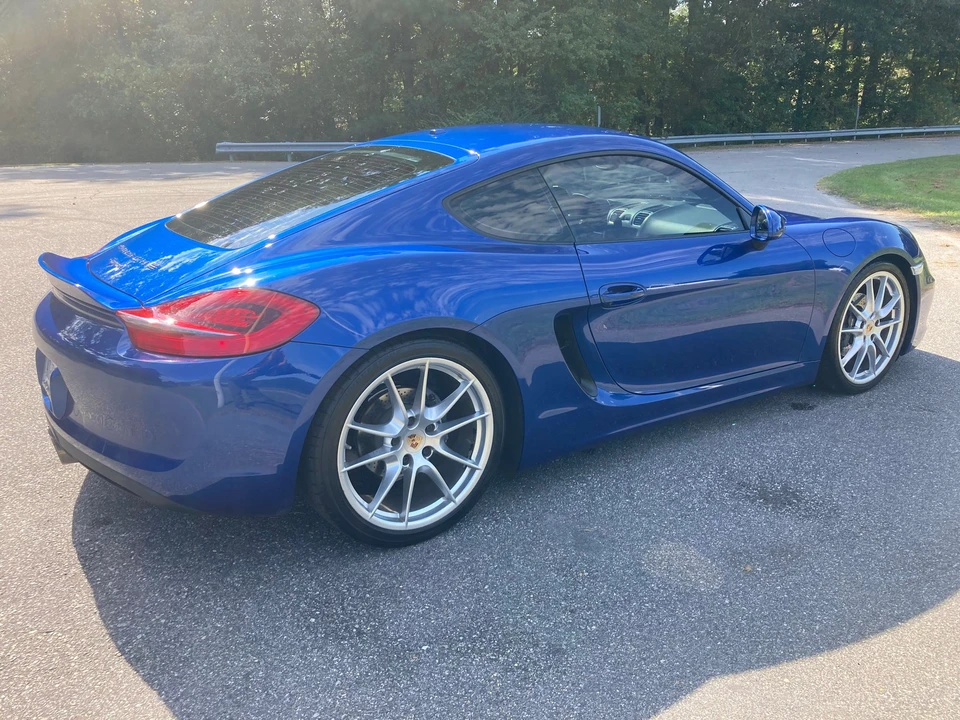 2014 Porsche 981 Cayman - Image 8 of 31