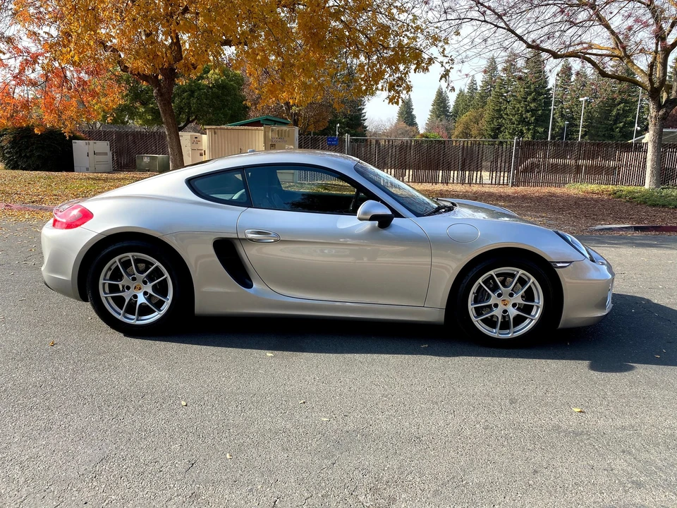 2014 Porsche 981 Cayman - Image 4 of 11