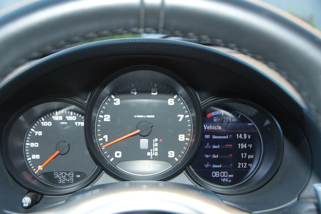 2014 Porsche 981 Cayman - Image 2 of 18