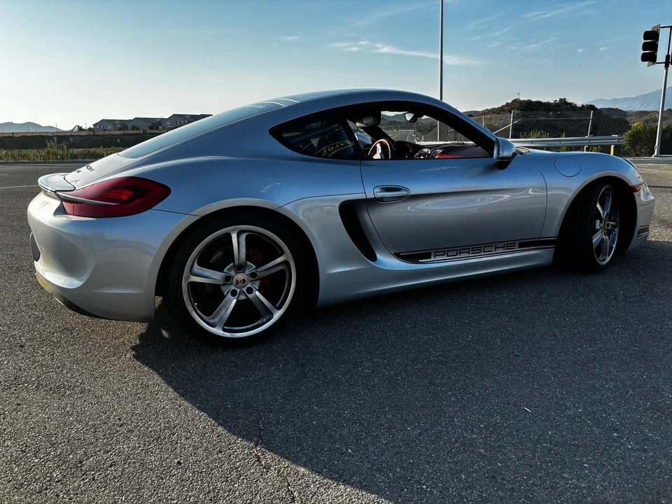 2014 Porsche 981 Cayman S - Image 18 of 29