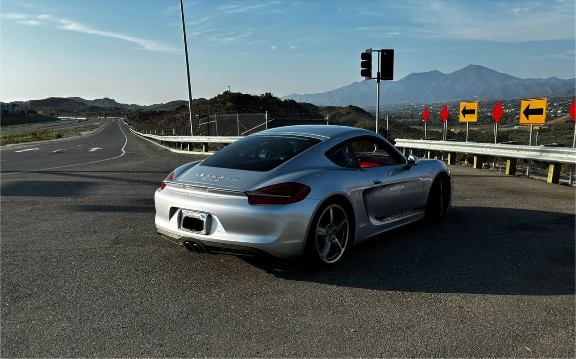 2014 Porsche 981 Cayman S - Image 17 of 29