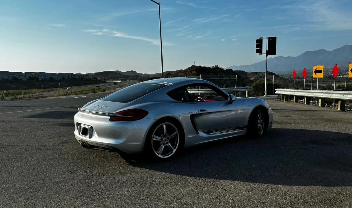 2014 Porsche 981 Cayman S - Image 14 of 29