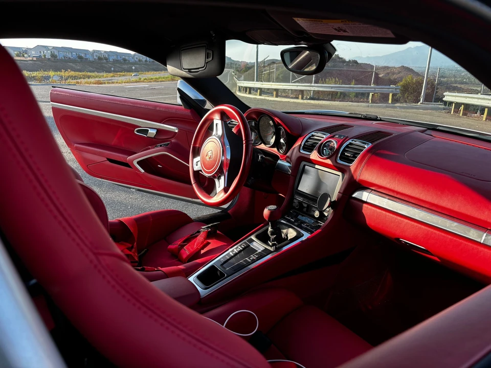 2014 Porsche 981 Cayman S - Image 26 of 29