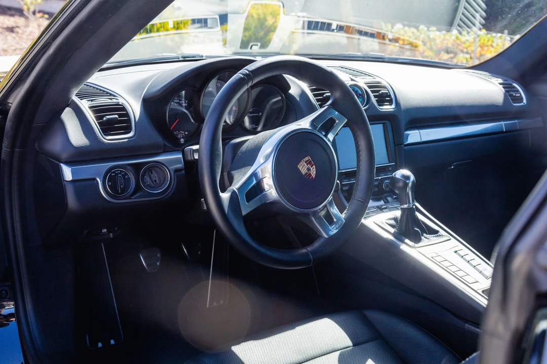 2014 Porsche 981 Cayman S - Image 7 of 9