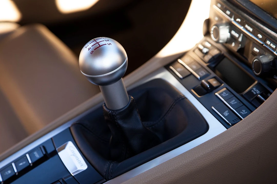2014 Porsche 981 Cayman S - Image 11 of 15