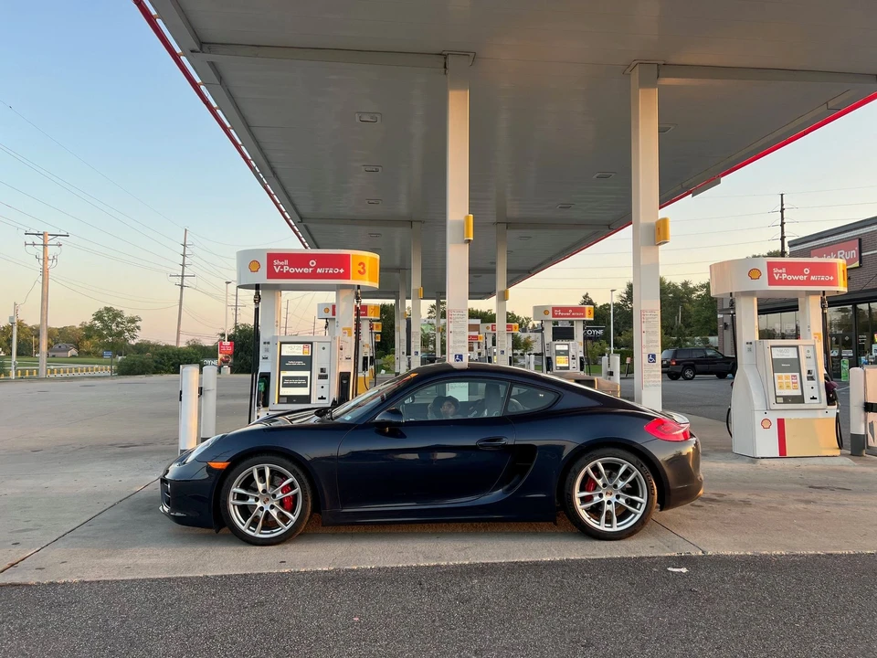 2014 Porsche 981 Cayman S - Image 4 of 5