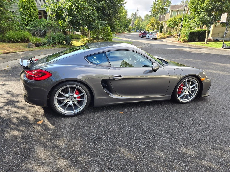 2014 Porsche 981 Cayman S - Image 9 of 29
