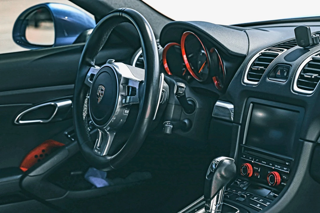 2014 Porsche 981 Cayman S - Image 9 of 11