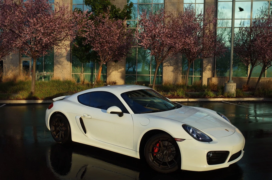 2014 Porsche 981 Cayman S - Image 5 of 17