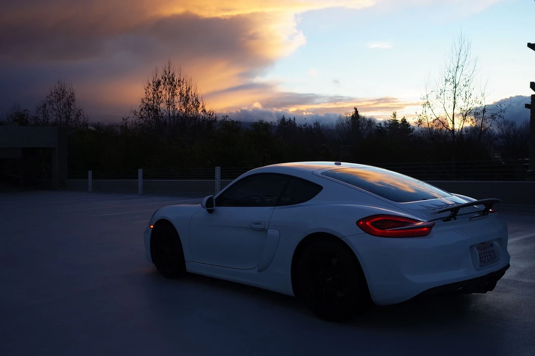 2014 Porsche 981 Cayman S - Image 3 of 17