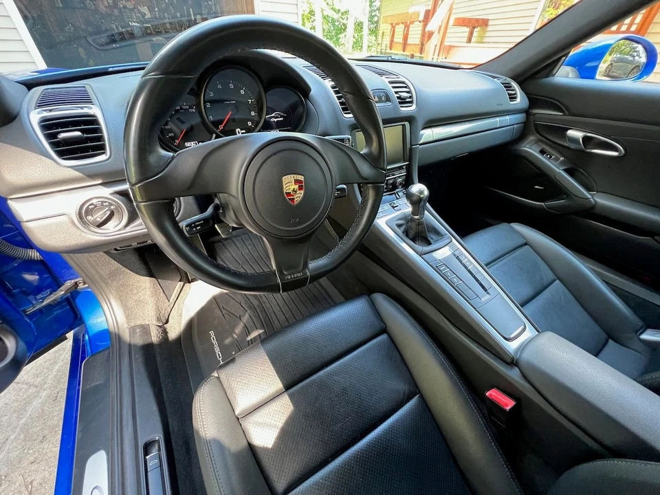 2014 Porsche 981 Cayman - Image 8 of 15