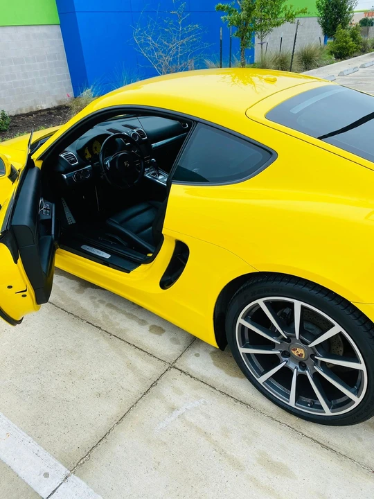 2014 Porsche 981 Cayman - Image 7 of 10