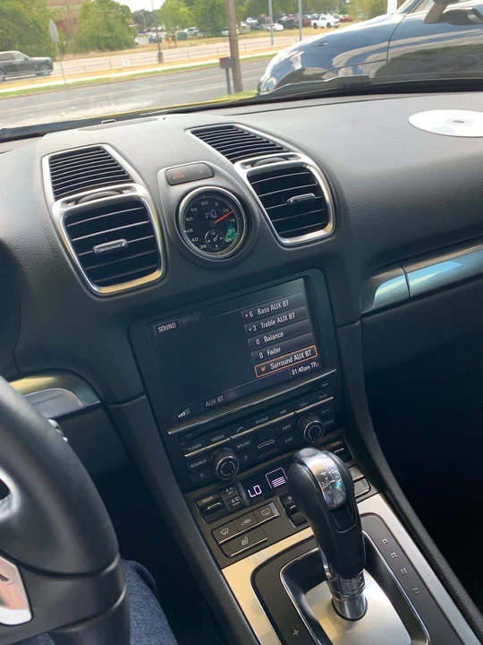 2014 Porsche 981 Cayman - Image 2 of 10