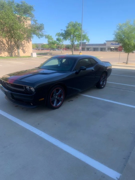 2014 Dodge Challenger 3rd Gen - Image 11 of 16