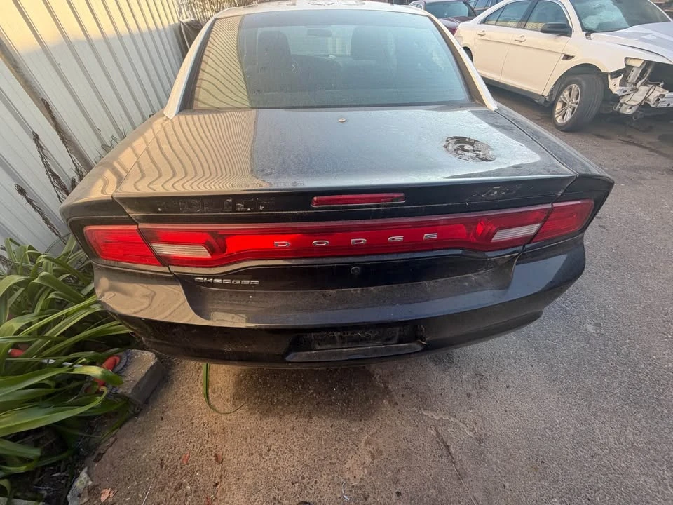 2014 Dodge Charger 7th Gen - Image 5 of 6