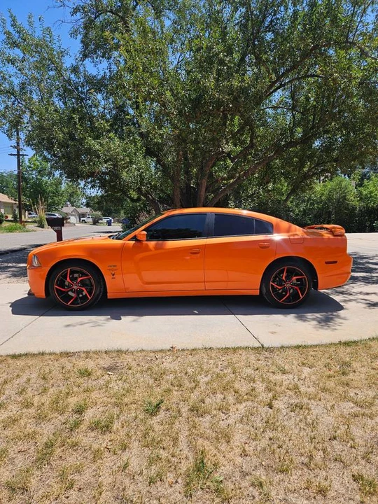2014 Dodge Charger 7th Gen - Image 10 of 16