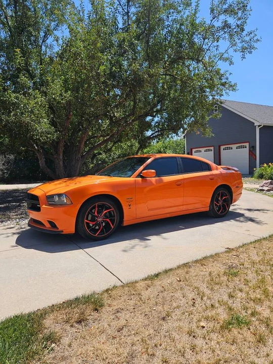 2014 Dodge Charger 7th Gen - Image 11 of 16