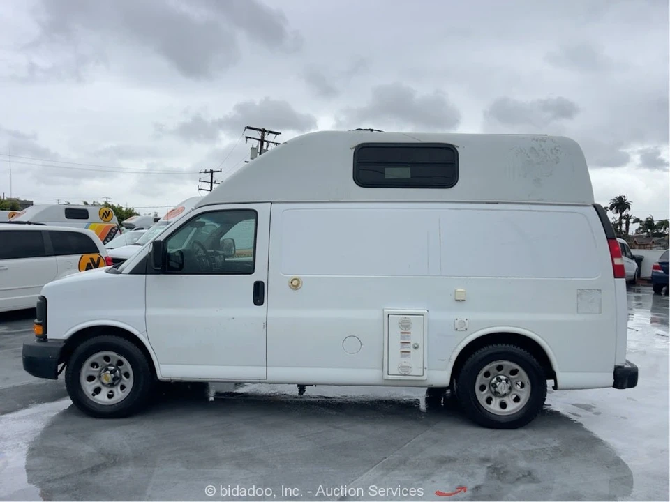 2014 Chevrolet Express - Image 5 of 12