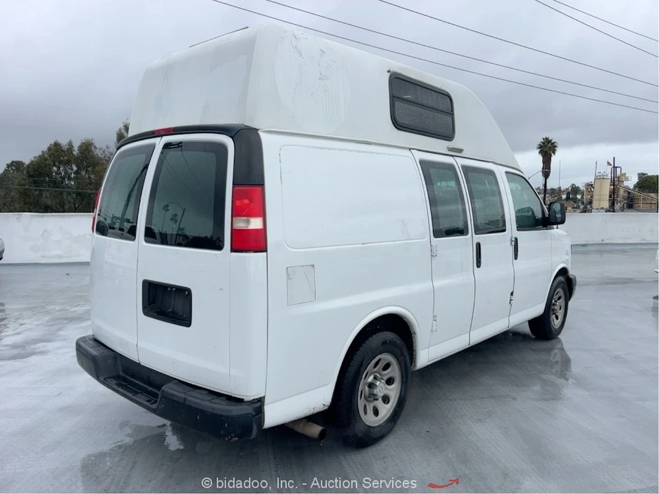 2014 Chevrolet Express - Image 4 of 12