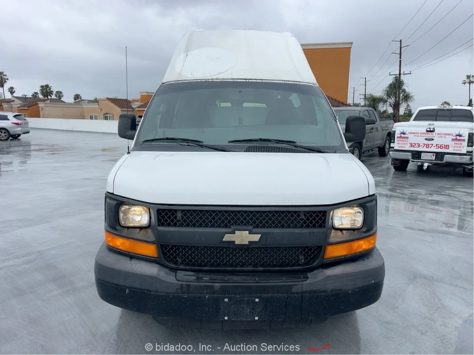2014 Chevrolet Express - Image 7 of 12