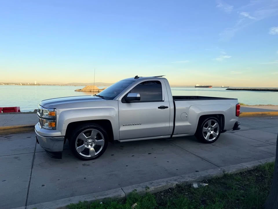 2014 Chevrolet Silverado 3rd Gen - Image 5 of 12
