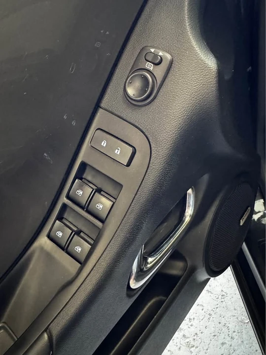 2014 Chevrolet Camaro 5th Gen - Image 15 of 20