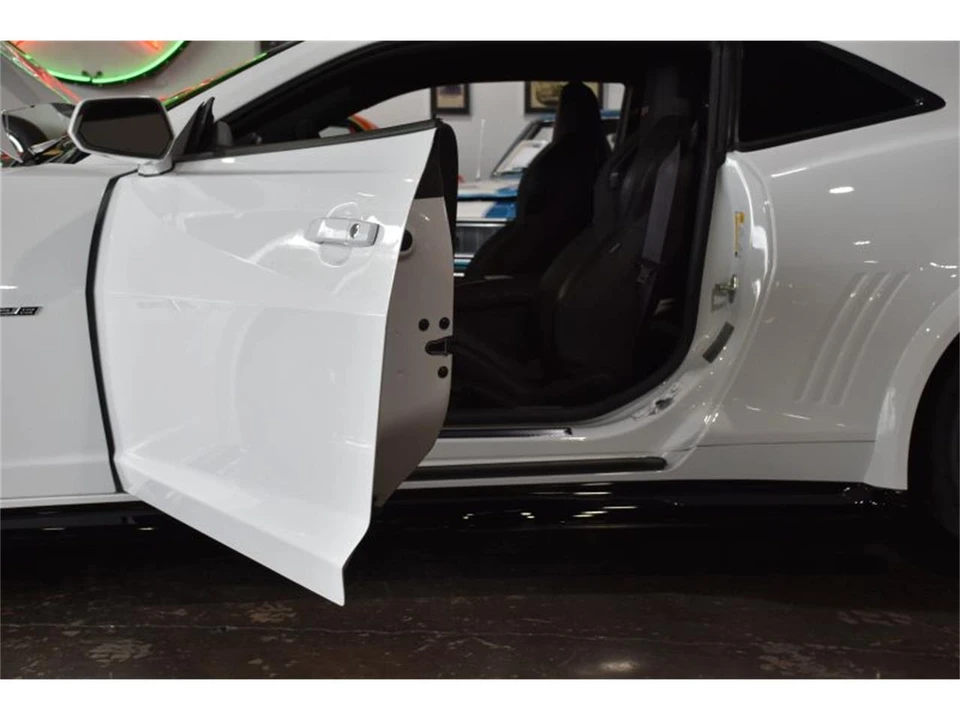 2014 Chevrolet Camaro 5th Gen - Image 24 of 31