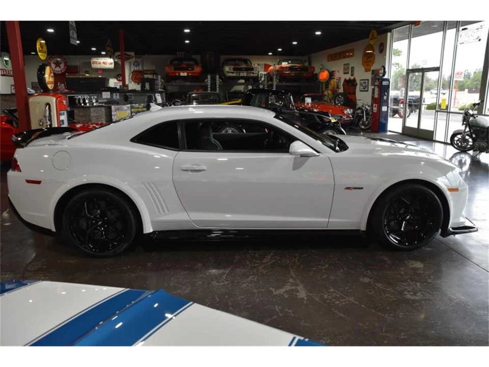 2014 Chevrolet Camaro 5th Gen - Image 9 of 31