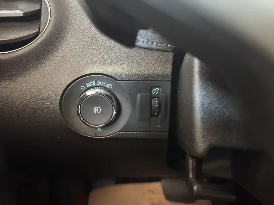 2014 Chevrolet Camaro 5th Gen - Image 5 of 16