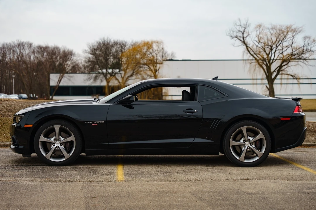 2014 Chevrolet Camaro SS 5th Gen - Image 2 of 31