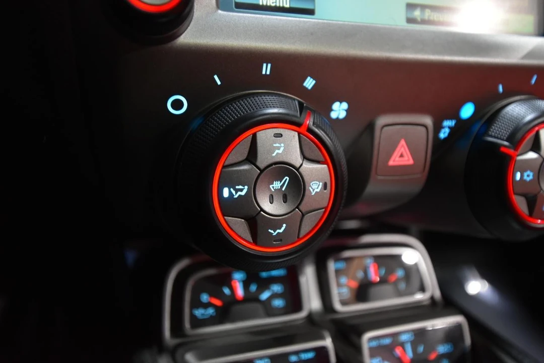2014 Chevrolet Camaro SS 5th Gen - Image 28 of 31