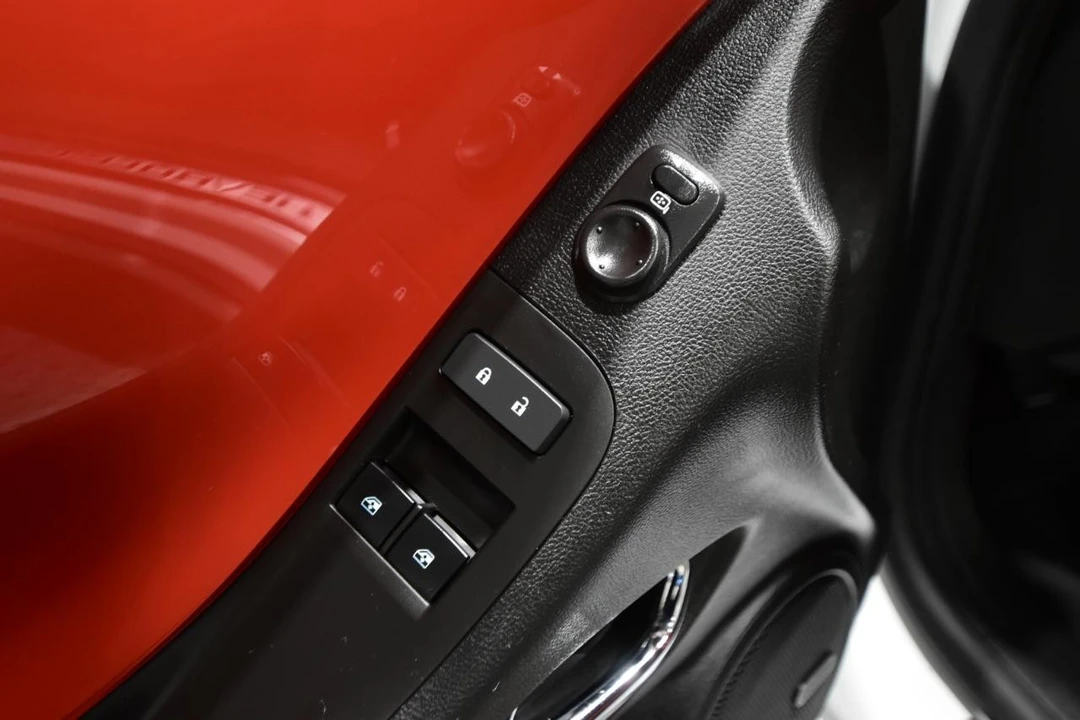 2014 Chevrolet Camaro SS 5th Gen - Image 11 of 31