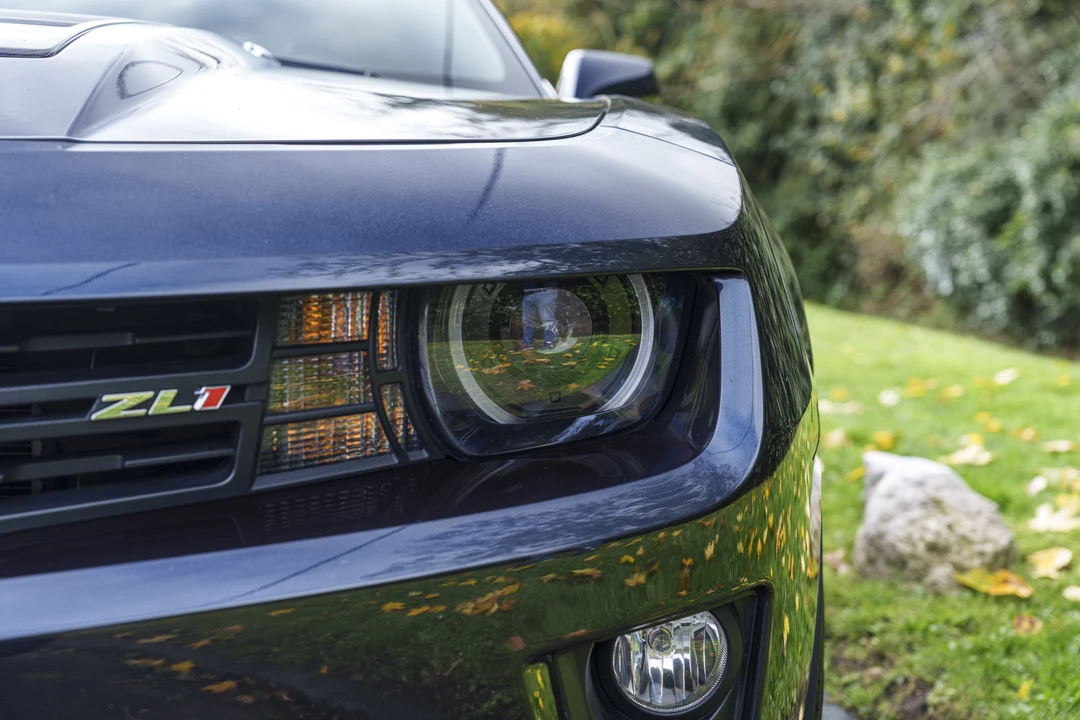 2014 Chevrolet Camaro ZL1 5th Gen - Image 13 of 31