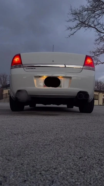 2014 Chevrolet Caprice - Image 2 of 12