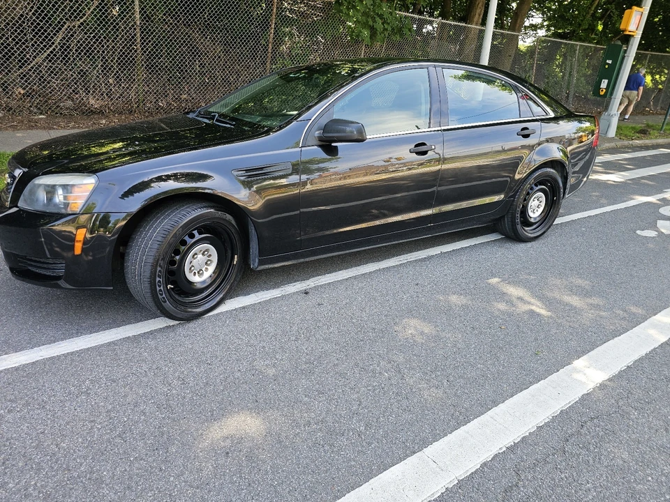2014 Chevrolet Caprice - Image 2 of 18