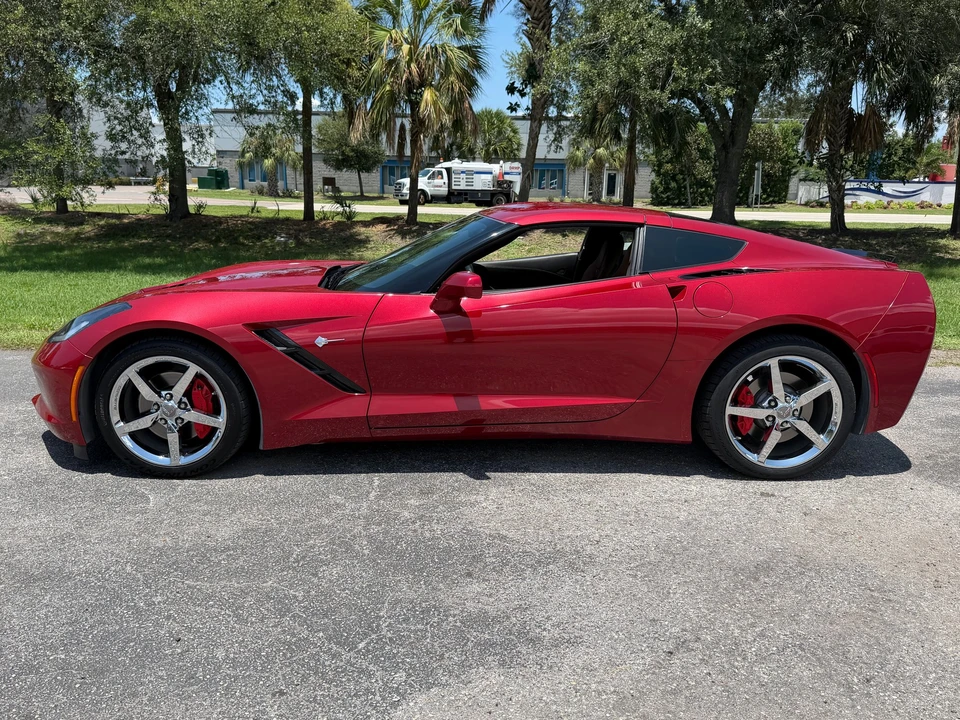 2014 Chevrolet Corvette C7 - Image 5 of 15