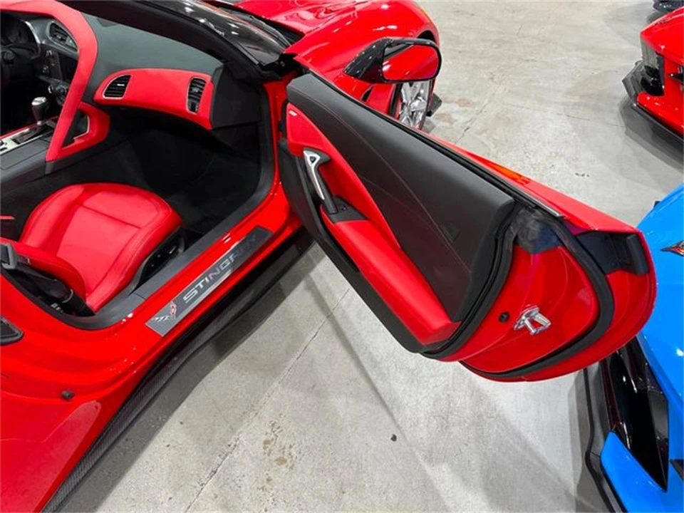 2014 Chevrolet Corvette C7 - Image 16 of 30