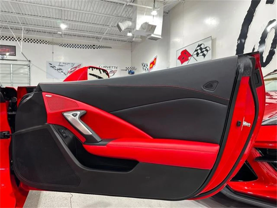 2014 Chevrolet Corvette C7 - Image 16 of 30