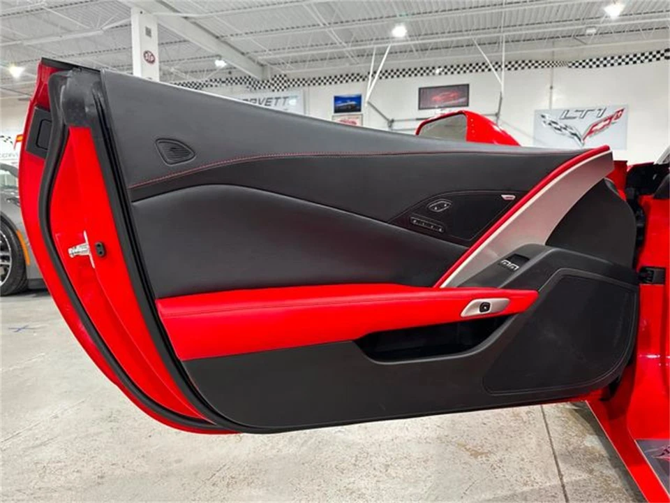 2014 Chevrolet Corvette C7 - Image 15 of 30