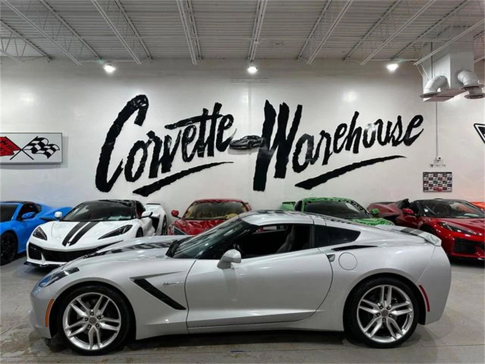 2014 Chevrolet Corvette C7 - Image 2 of 10