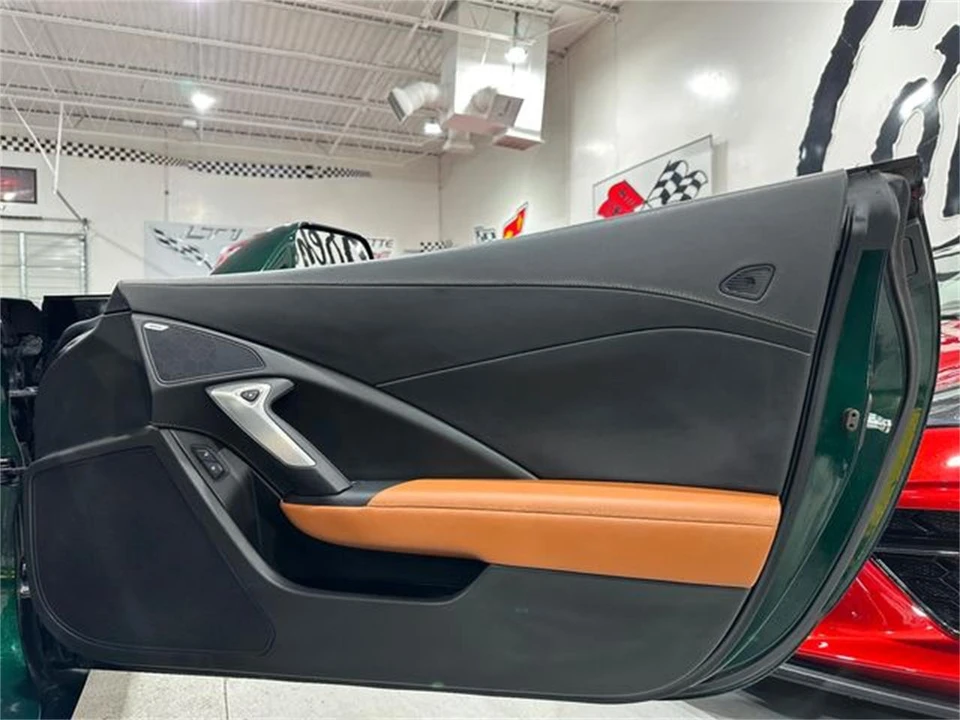 2014 Chevrolet Corvette C7 - Image 9 of 19